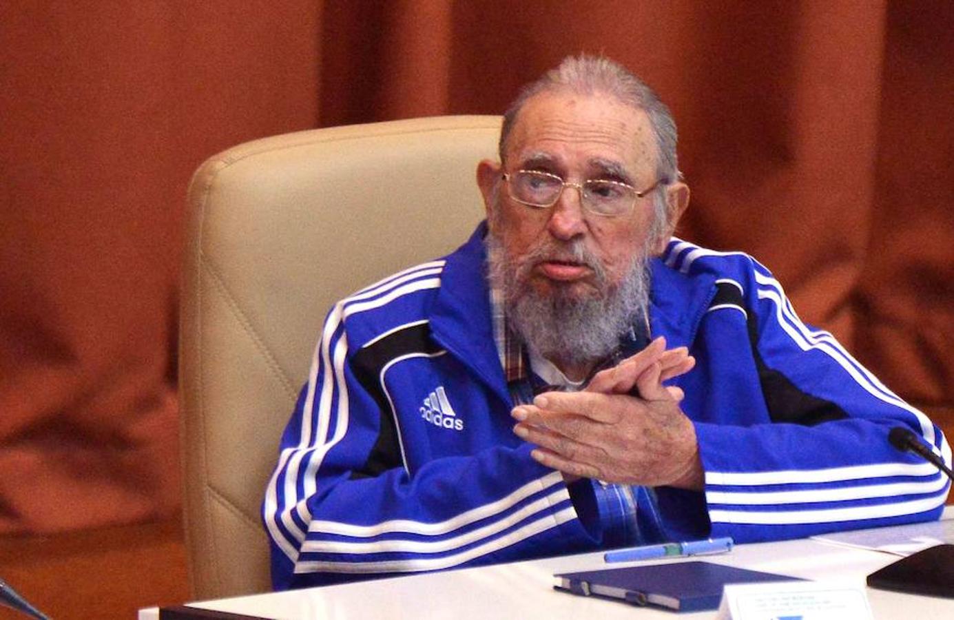 Fidel y el famoso chandal con el que se le ha visto en los últimos años, cuando se retiro de la vida política. 