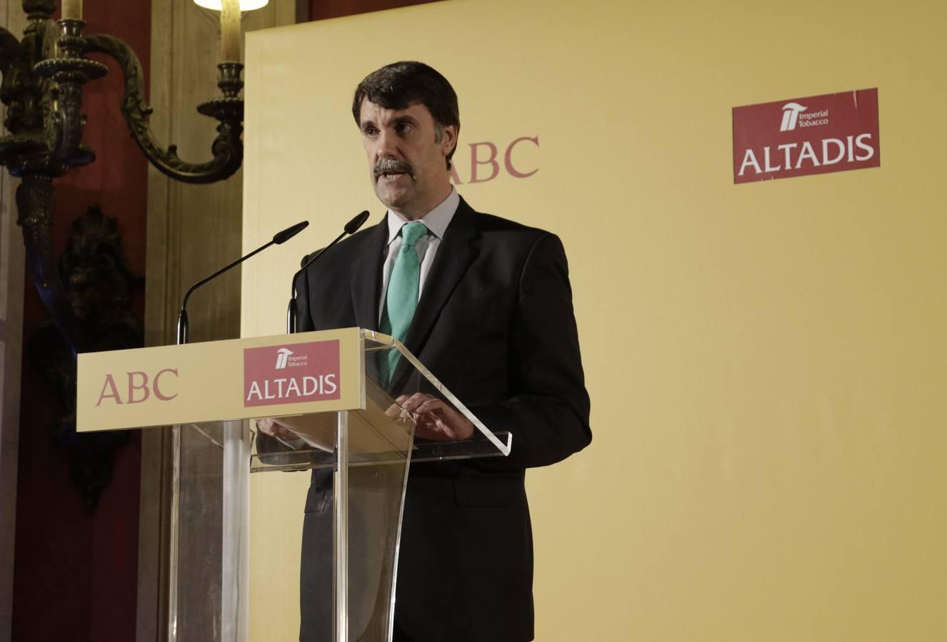 Javier Rubio, redactor jefe de ABC de Sevilla, durante su discurso