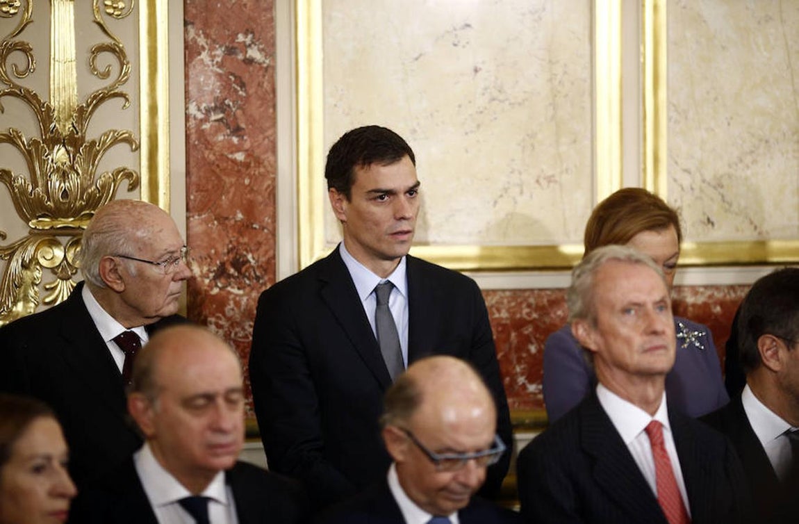 Pedro Sánchez «debutó» en el Día de la Constitución en el año 2014, elegido solo unos meses antes como Secretario General del PSOE. Óscar del Pozo
