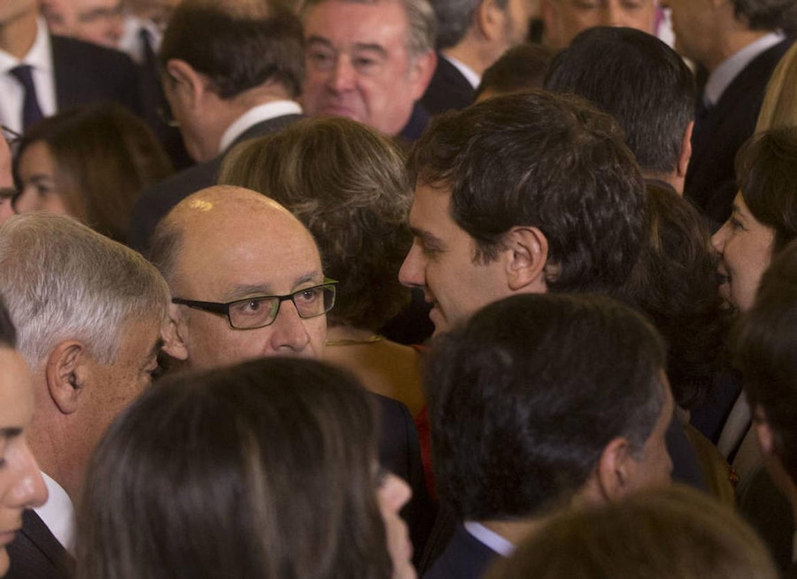 Albert Rivera, junto al Ministro de Hacienda Cristóbal Montoro, en el Día de la Constitución del año 2015. Ángel de Antonio