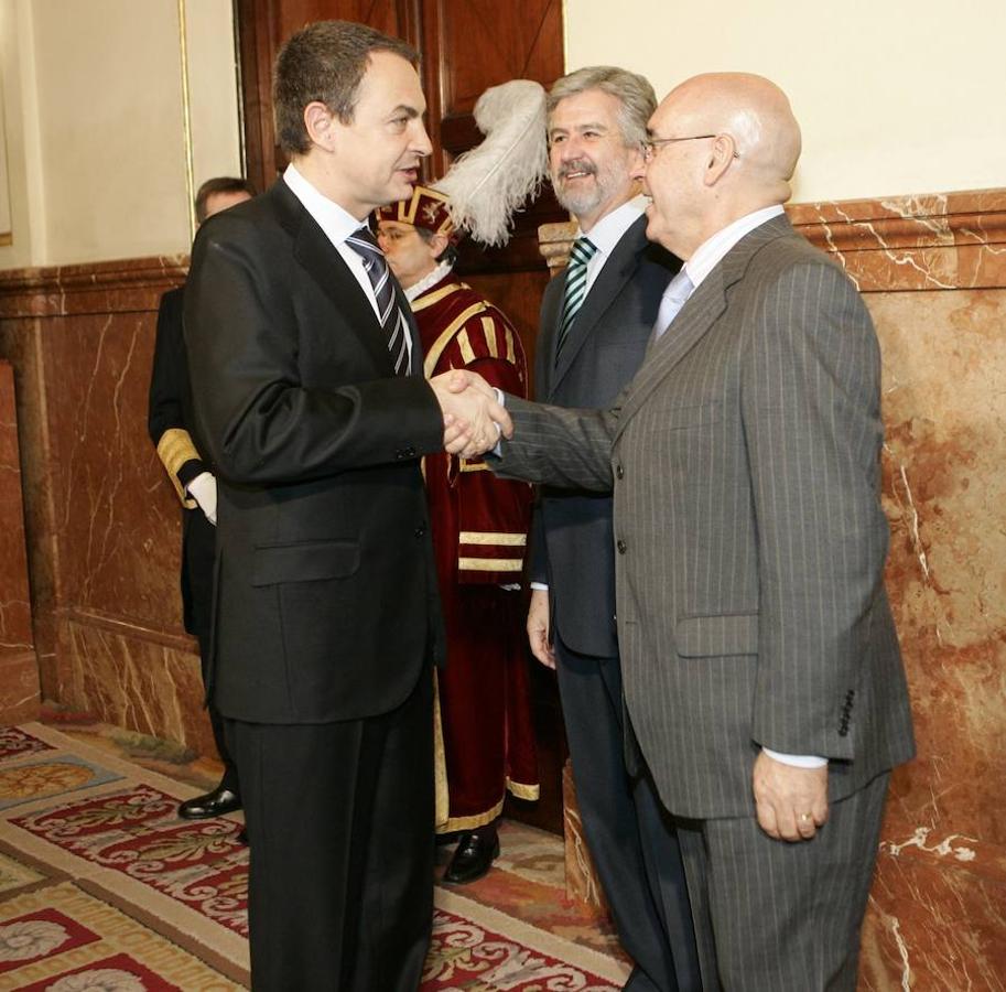 José Luis Rodríguez Zapatero, Javier Rojo y Manuel Marín en la celebración del 2006 del Día de la Constitución. 