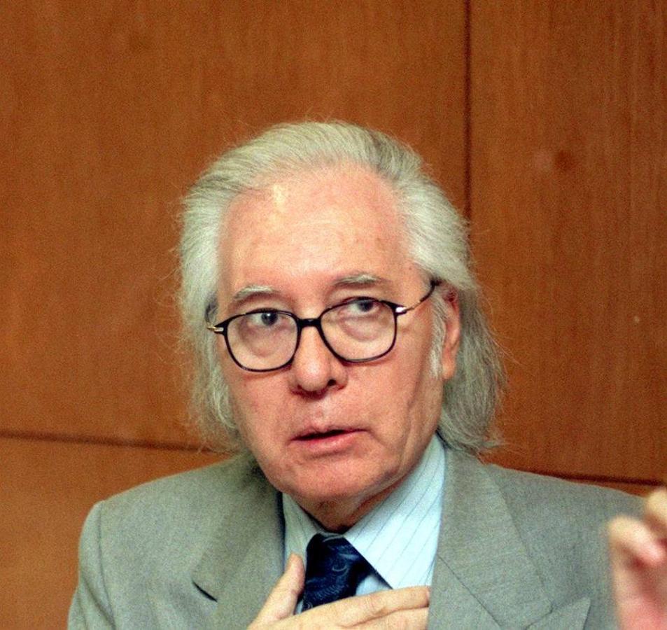 «He venido a hablar de mi libro», Paco Umbral. Una de las frases más repetidas por los españoles. Pronunciada en un programa de Mercedes Milá, cuando el autor veía que se iba acabando el tiempo de emisión y se debatía en el plató sobre todo, menos sobre el libro que acababa de publicar