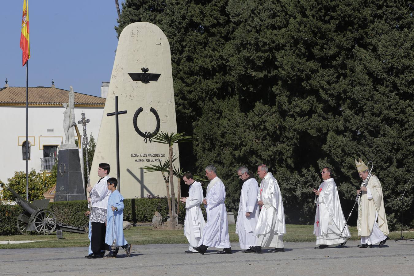 Multitudinaria celebración de la Virgen de Loreto en Tablada