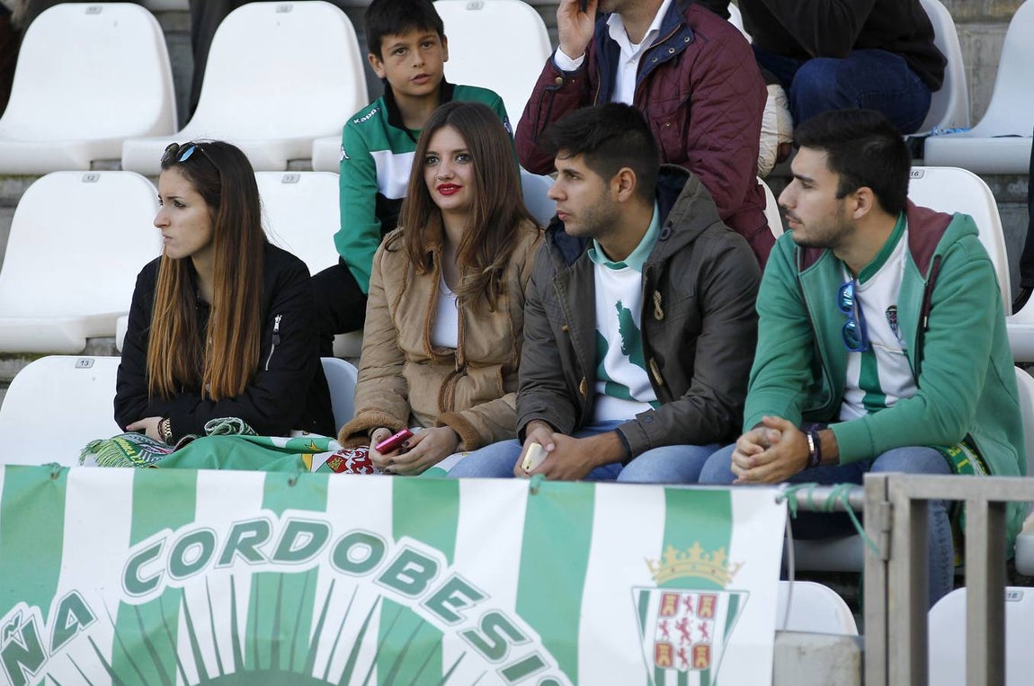 El ambientazo del Córdoba-Cádiz en El Arcángel, en imágenes
