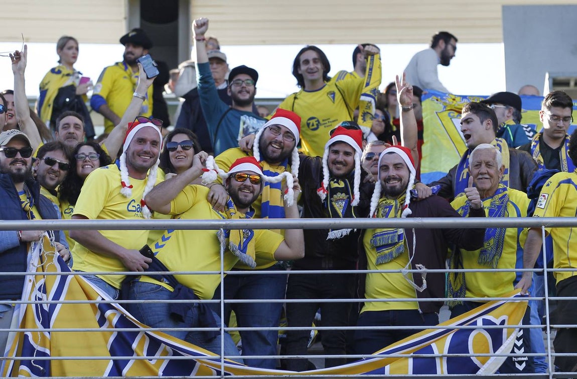 El ambientazo del Córdoba-Cádiz en El Arcángel, en imágenes