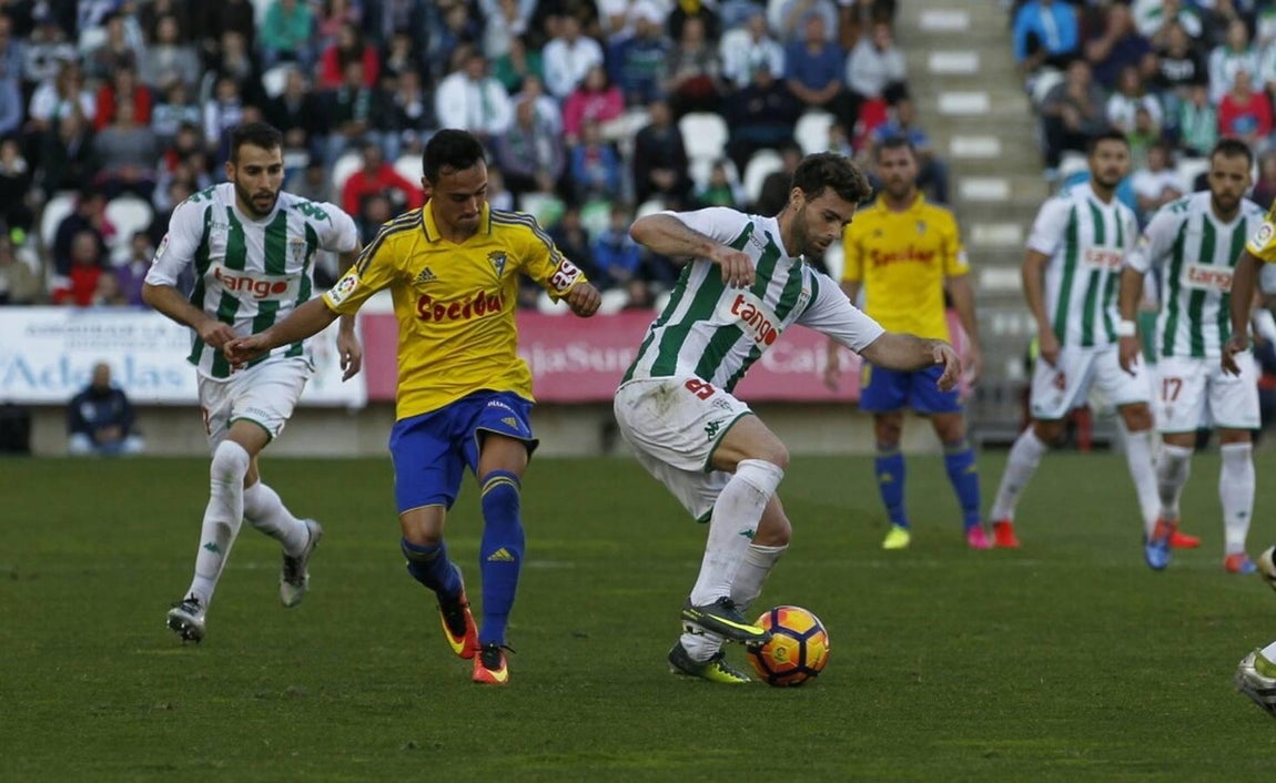 El partido del Cádiz CF frente al Córdoba en imágenes
