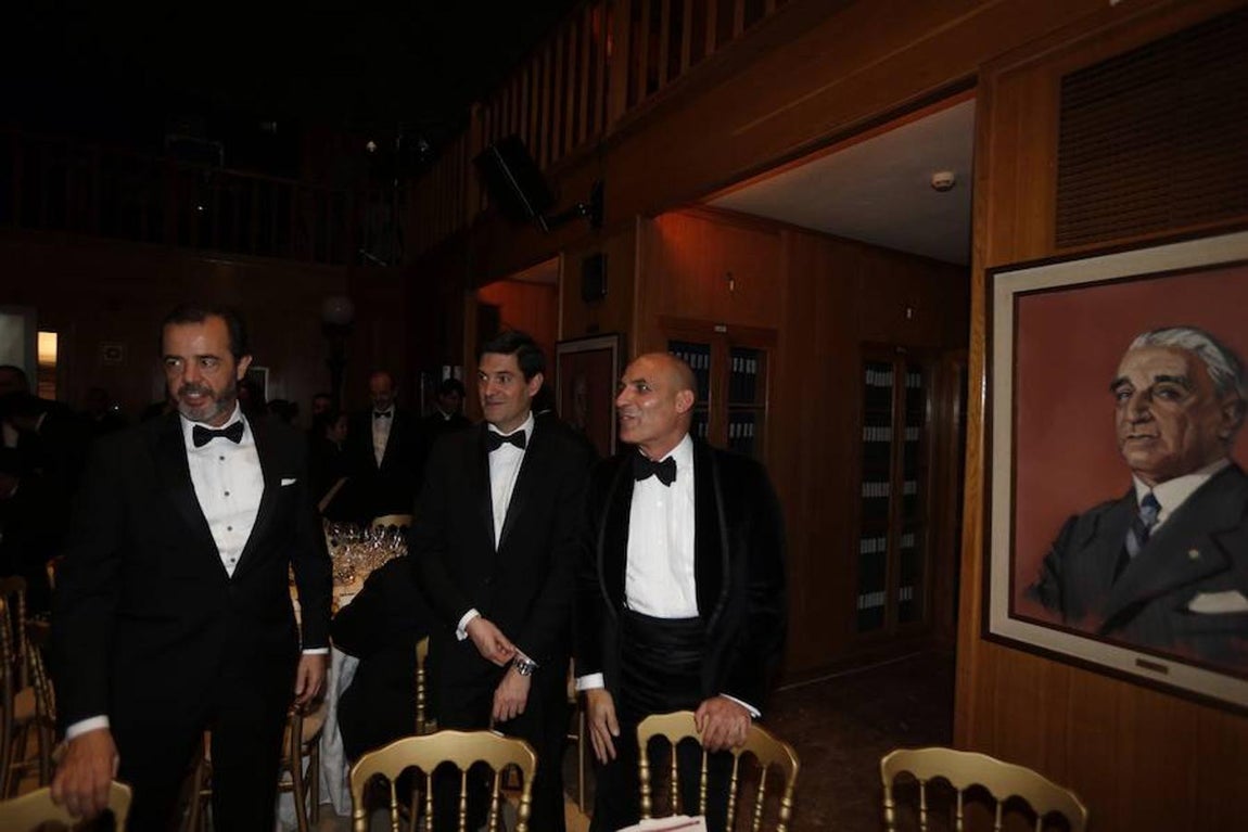 Javier Carral, director de Participadas de Abanca, junto a Iñigo Argaya, director general de Recursos Humanos de Vocento, y Bernardo Hernández, exdirector de Producto de Google y patrono del Museo ABC.. 