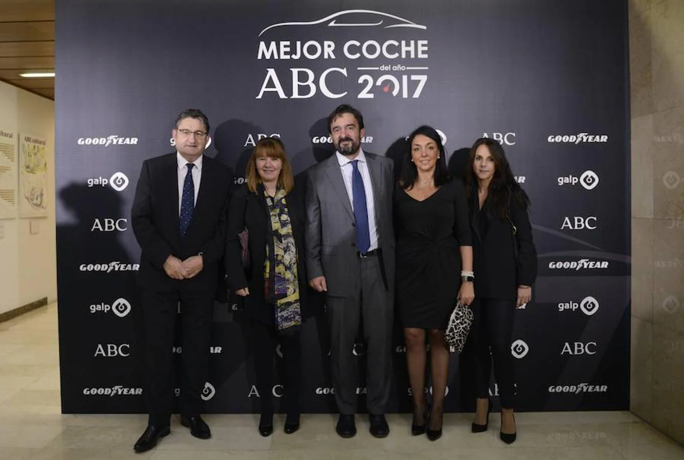 Oscar Campillo, de Vocento, junto a directivos de Galp: Aranza García, Antonio Castillo, Ana Larbec y Belén Lara