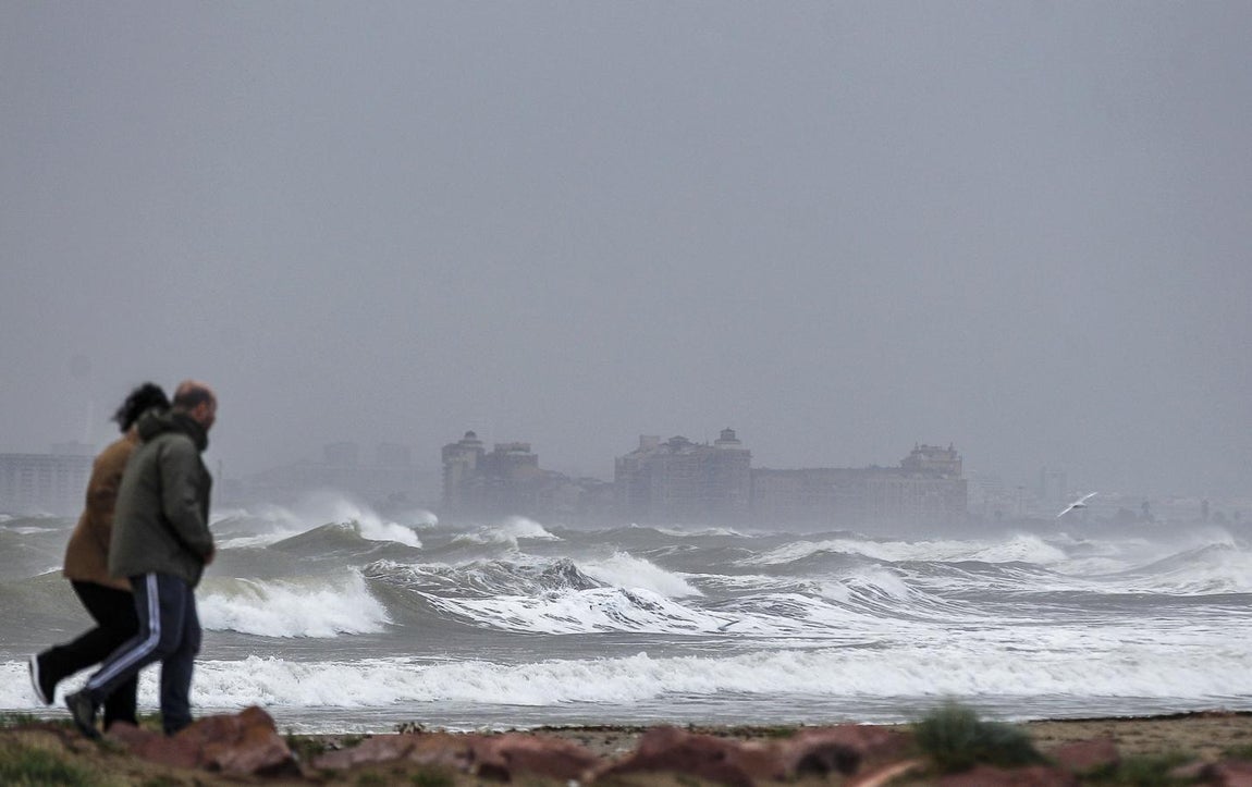 Temporal en las playas de Valencia. 