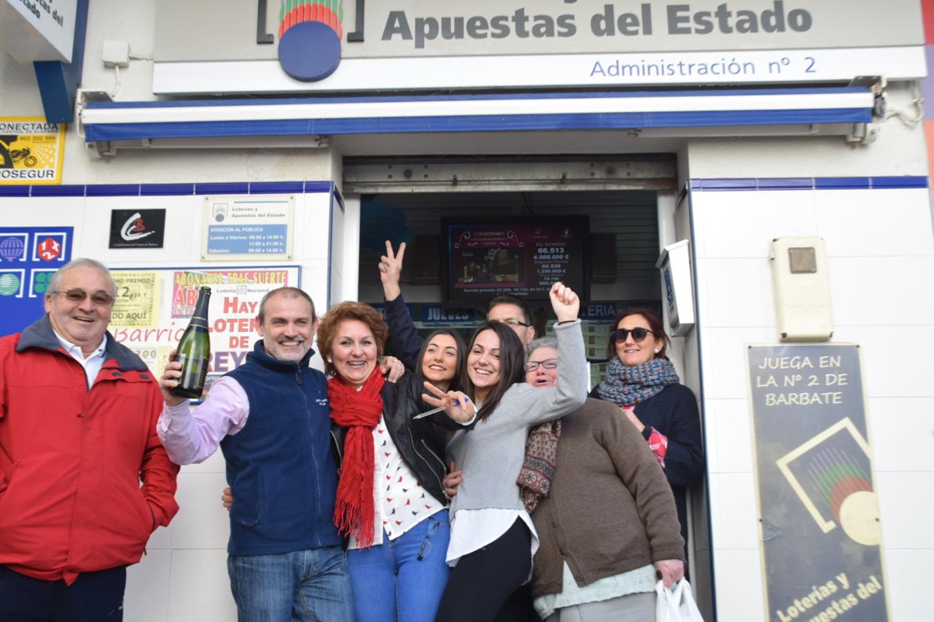 Fotos: Alegría desbordada en Cádiz por el segundo premio