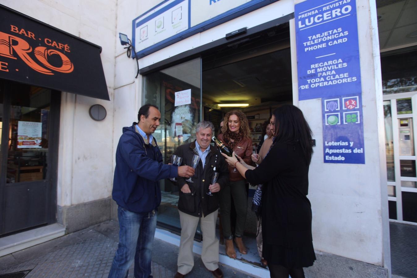 Fotos: Alegría desbordada en Cádiz por el segundo premio