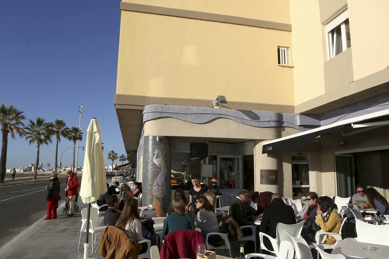 El sol acompaña la Navidad en Cádiz