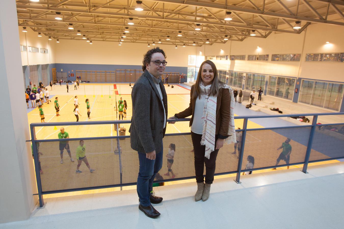 Primer día de actividad real en el polideportivo de Fidiana, en imágenes