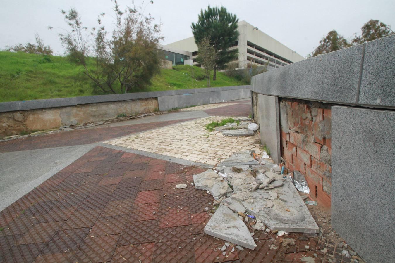 El lamentable estado del parque sevillano de la Música