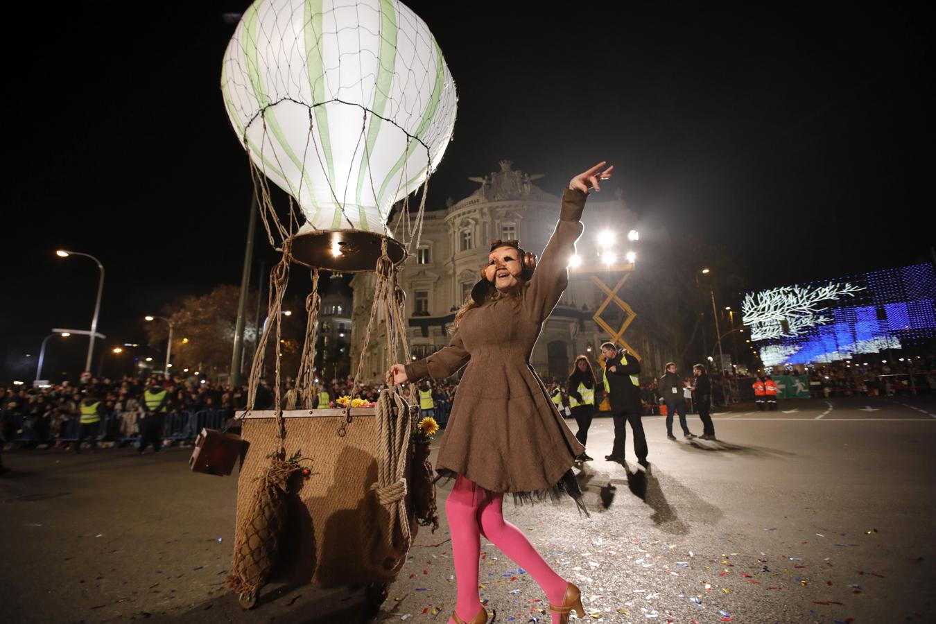 La llegada de los Reyes Magos a Madrid, en imágenes. Otro de los personajes que han venido junto a los Magos de Oriente