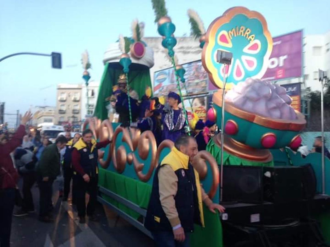 FOTOS: El paso de los Reyes Magos por las ciudades de la Bahía