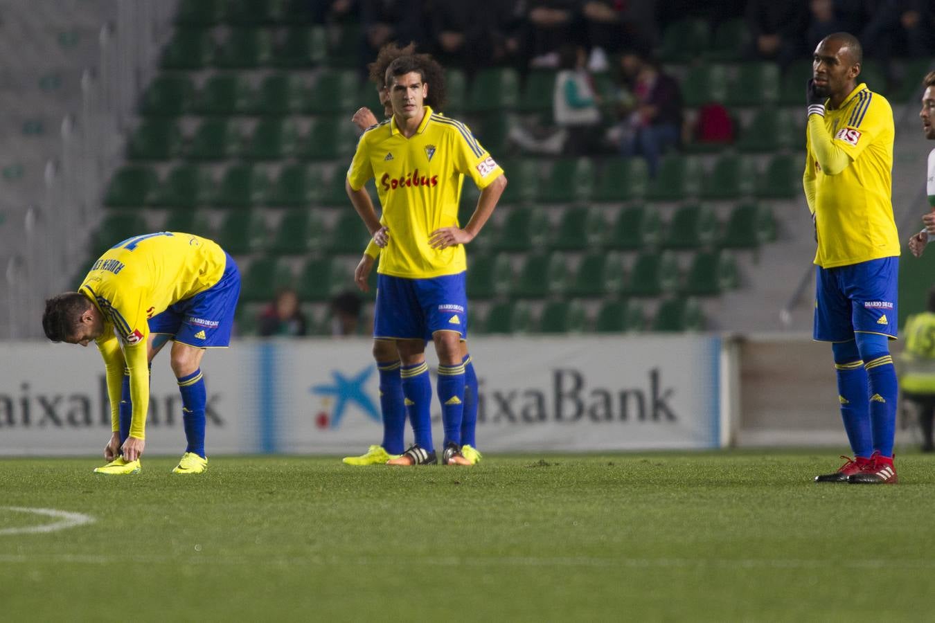 El Cádiz C.F. gana en Elche (2-3)