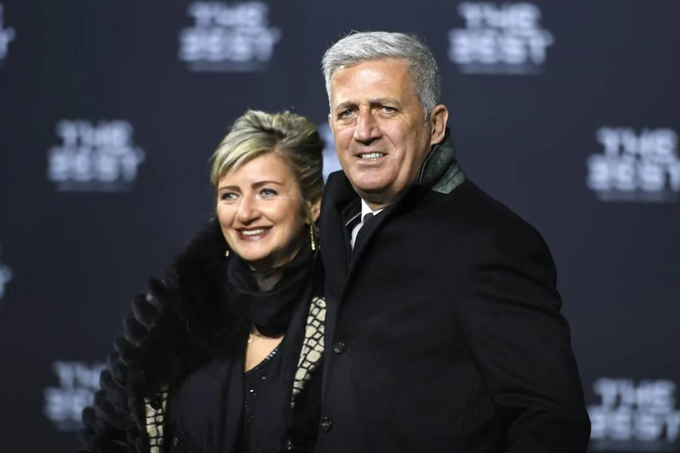 Petkovic, seleccionador suizo, junto a su mujer Ljijana