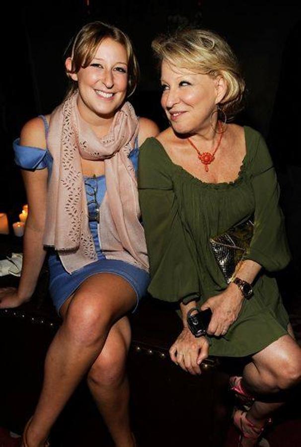 Bette Midler y su hija Sophie von Haselberg. 