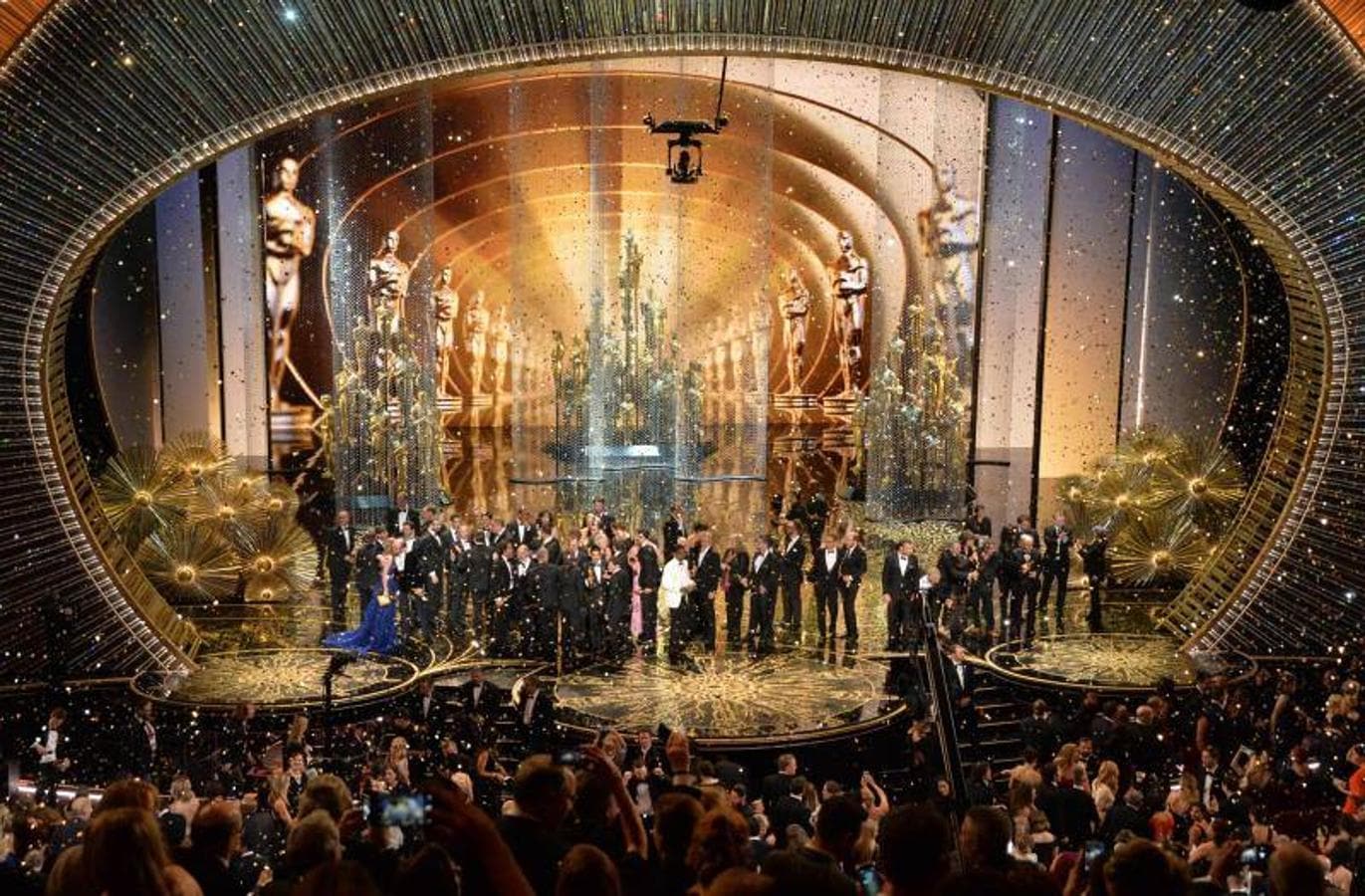 La gala de los Oscar del pasado año estuvo marcada por la polémica racial. El presentador fue Chris Rock, que condujo una de las ediciones con menos audiencia de los últimos años. 