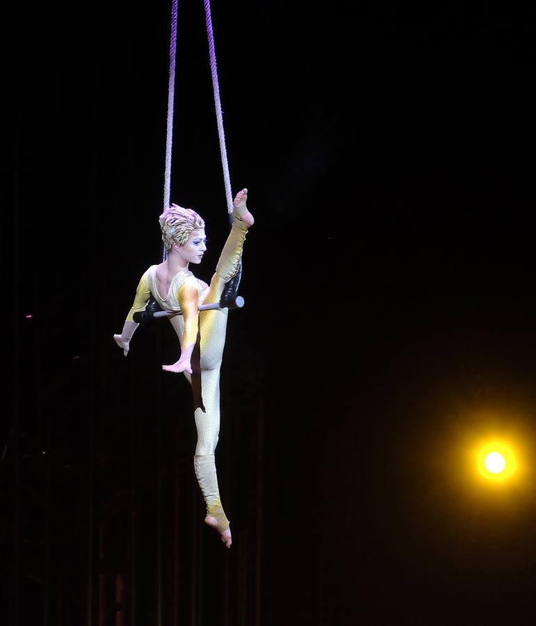 El espectáculo «Varekai» del Circo del Sol, en imágenes