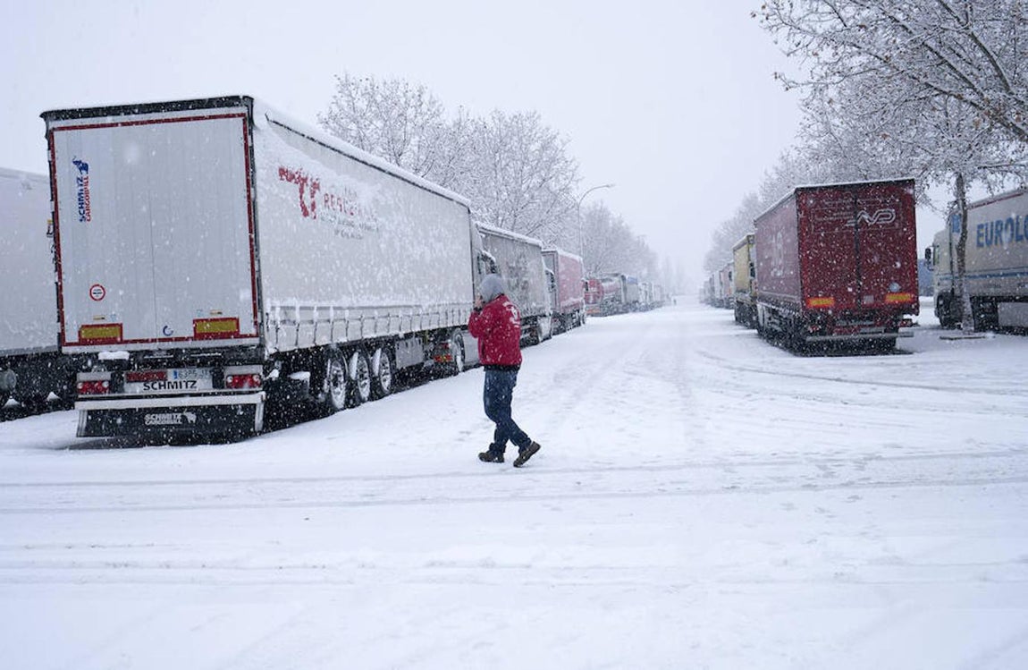 Decenas de camioneros. 