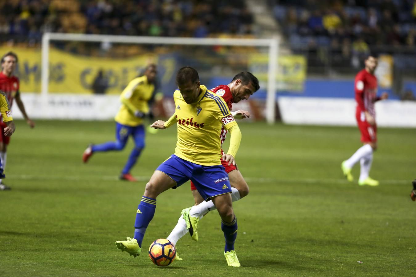 Las imágenes de la victoria del Cádiz CF frente al Almería