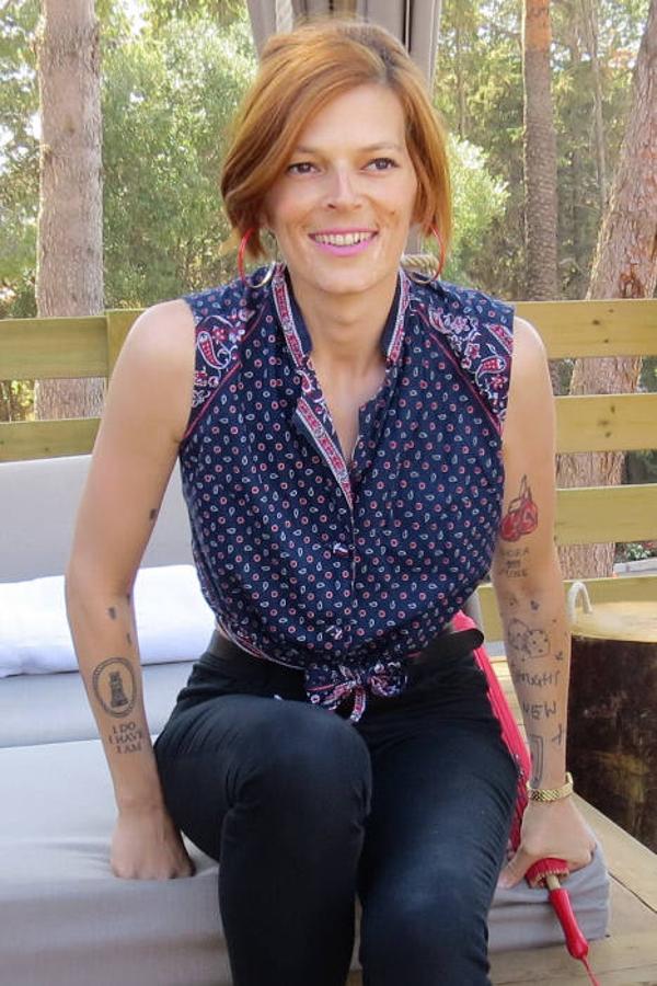 Todos los años se sumaba a la campaña de Ausonia contra el cáncer de mama colocándose el tradicional pañuelo rosa y animando a las mujeres que no dejen sus revisiones médicas y que la prevención sigue siendo la mejor arma contra esa enfermedad. 