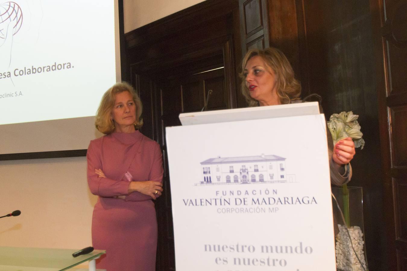 Laura Moya López, coordinadora de Área Institucional de Proclinic, recibió el Premio Empresa Colaboradora para Proclinic S. A.