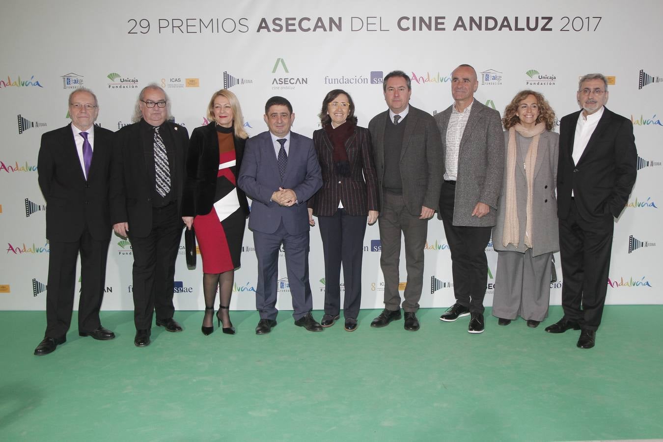 El presidente de ASECAN, junto a diversas autoridades