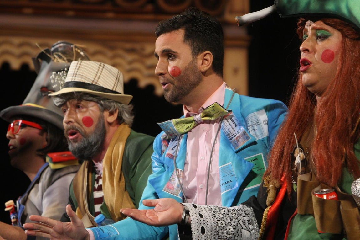 Fotos: Chirigota Los del lado oscuro... Cai!