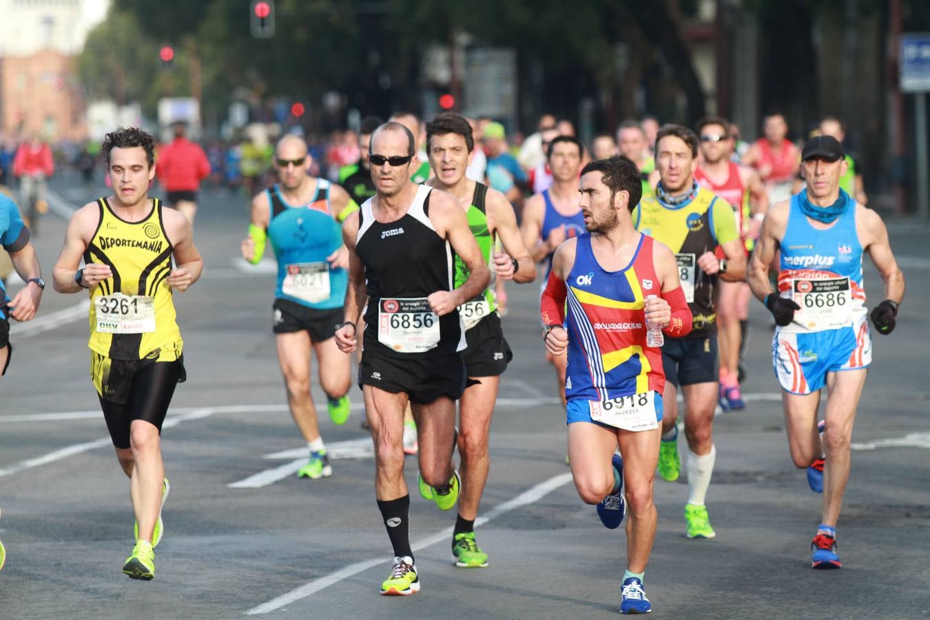 ¿Has corrido la Media Maratón de Sevilla? ¡Búscate en las imágenes!