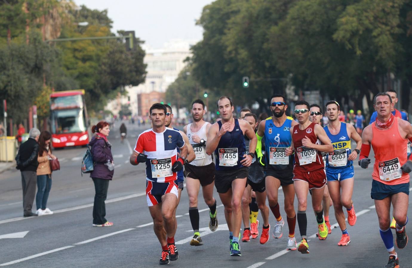 ¿Has corrido la Media Maratón de Sevilla? ¡Búscate en las imágenes!