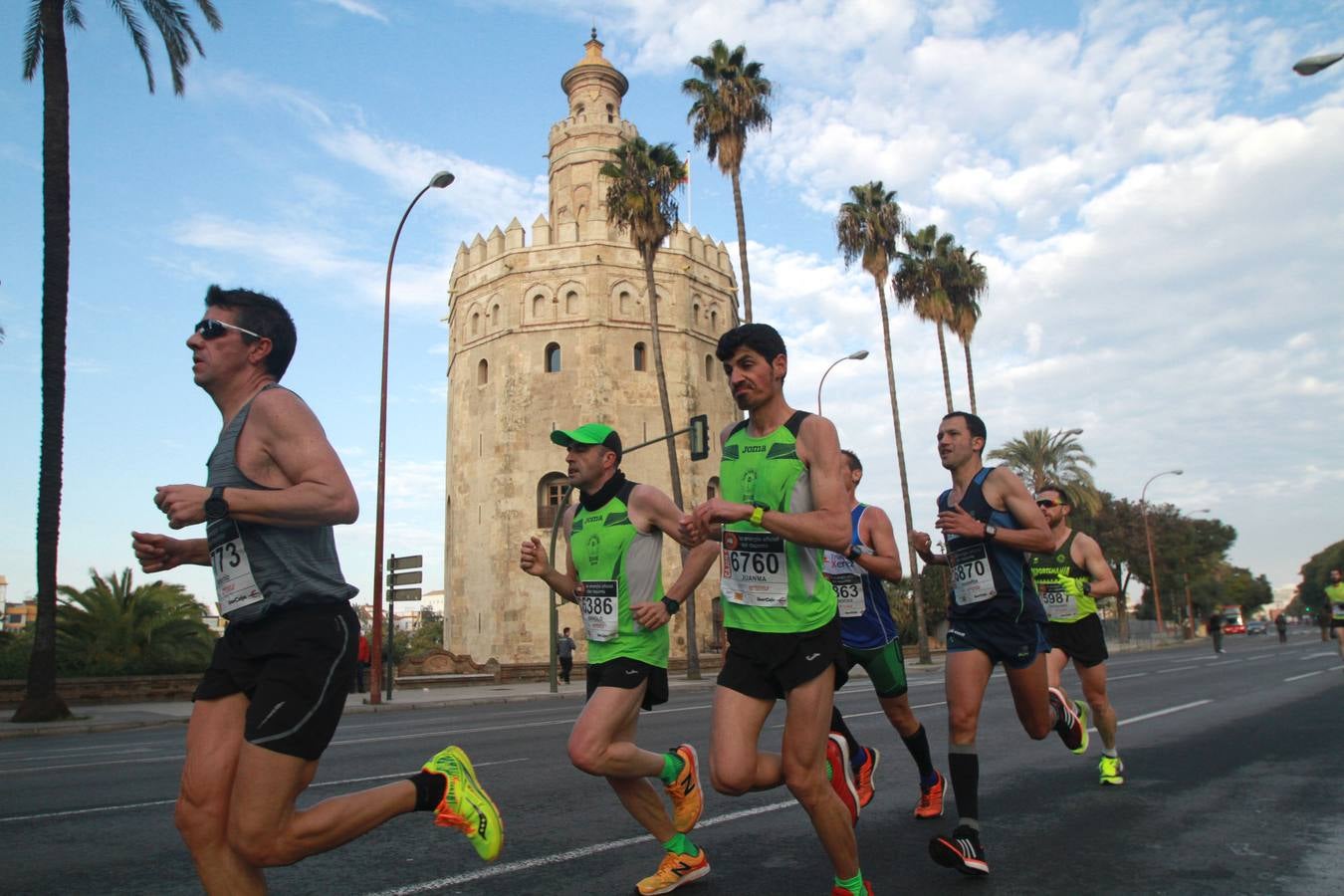 ¿Has corrido la Media Maratón de Sevilla? ¡Búscate en las imágenes!