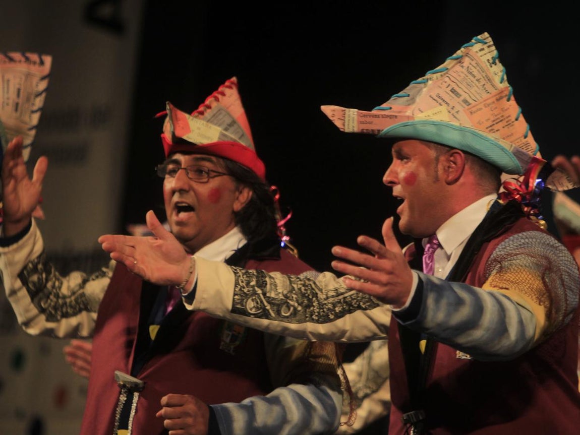 Fotos: Comparsa Enséñame Cai en el COAC 2017