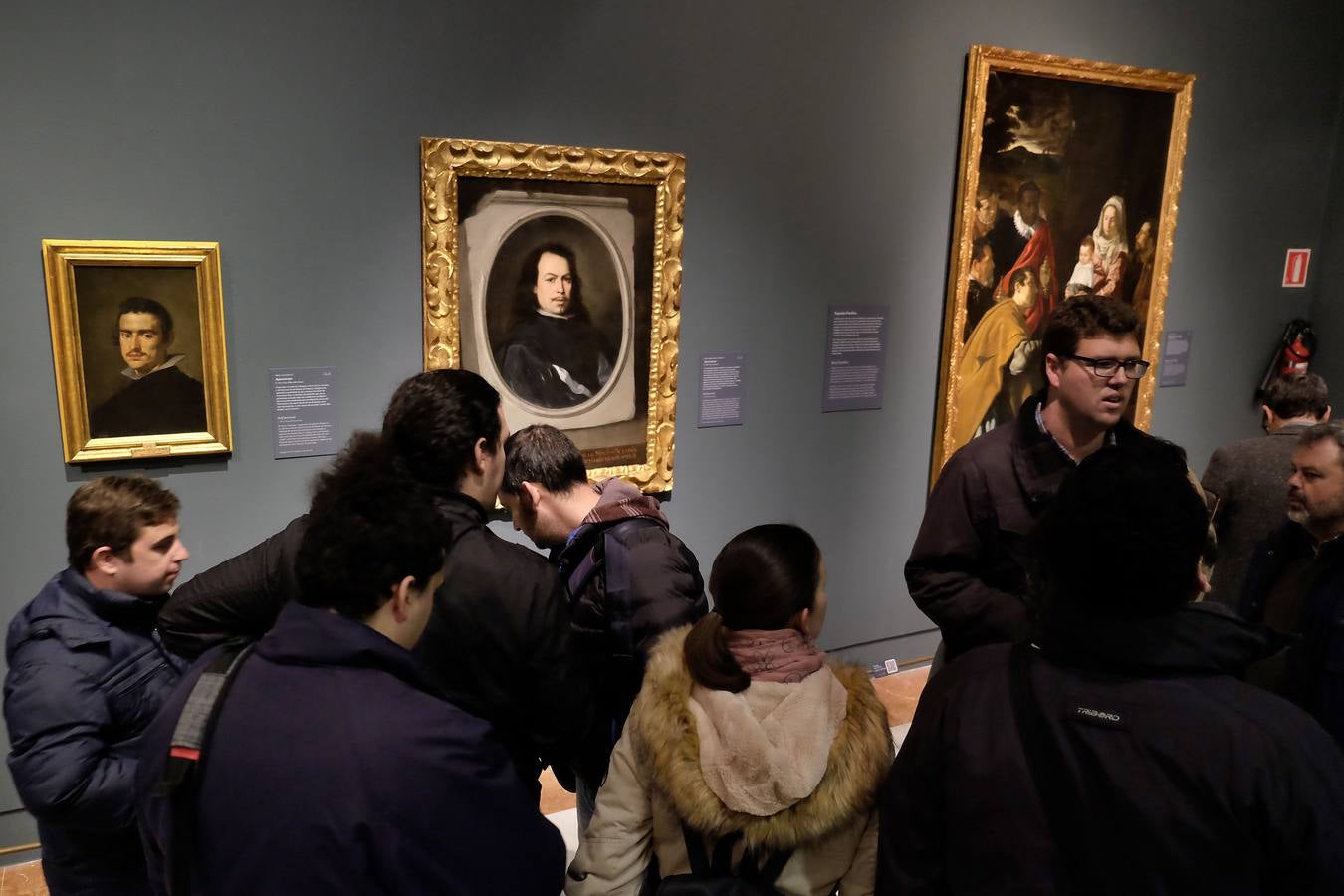 Jovenes autistas disfrutan de Murillo y Velázquez en la exposición de Focus