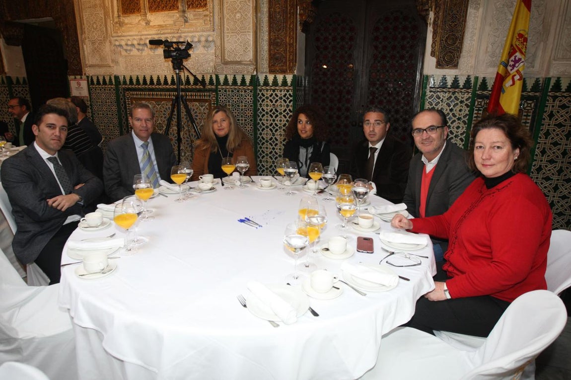 Jesús Belgrano, Antonio de María, Mª Paz Núñez, Jacqueline García, Eduardo Vico, Ignacio González Dorao y Kate Bonner.