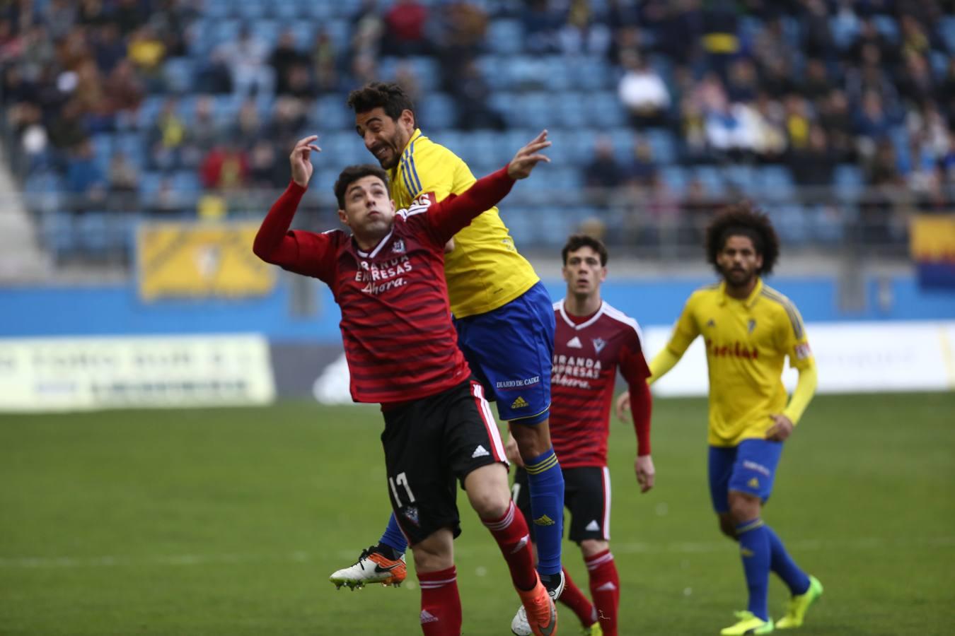 Cádiz C.F. - Mirandés (2-1)