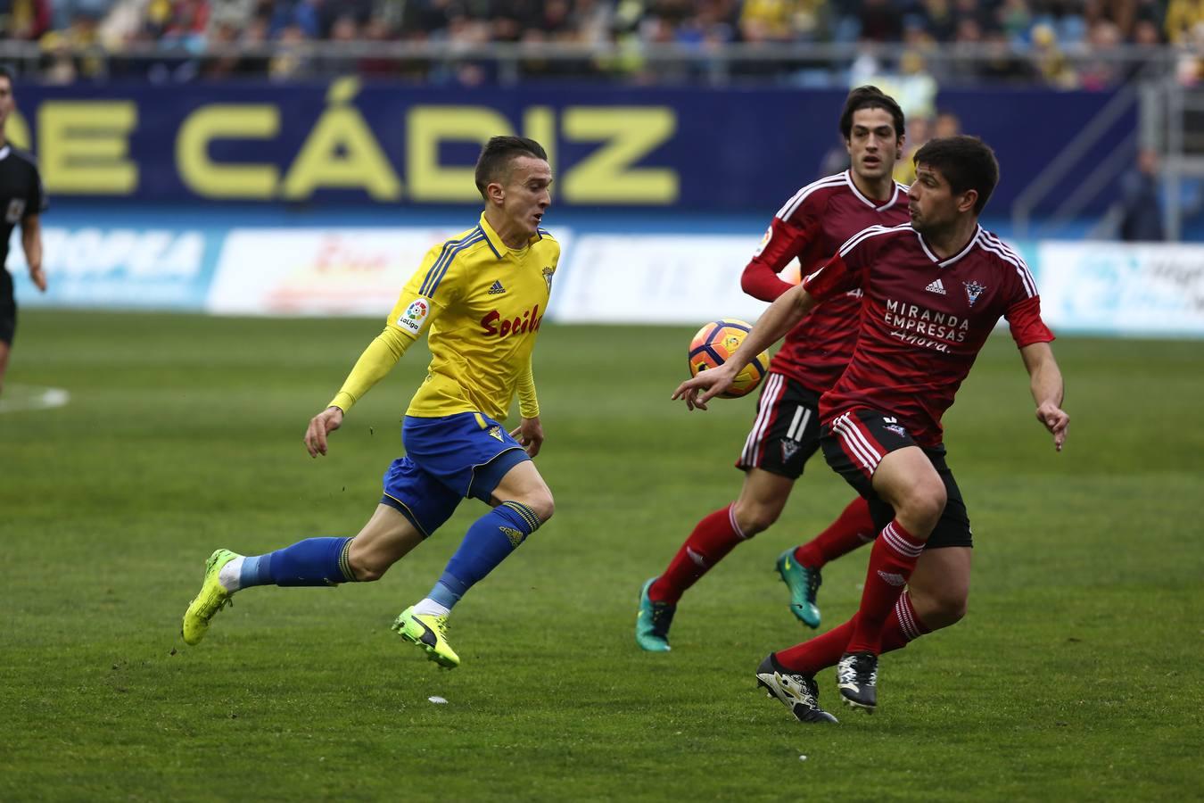 Cádiz C.F. - Mirandés (2-1)