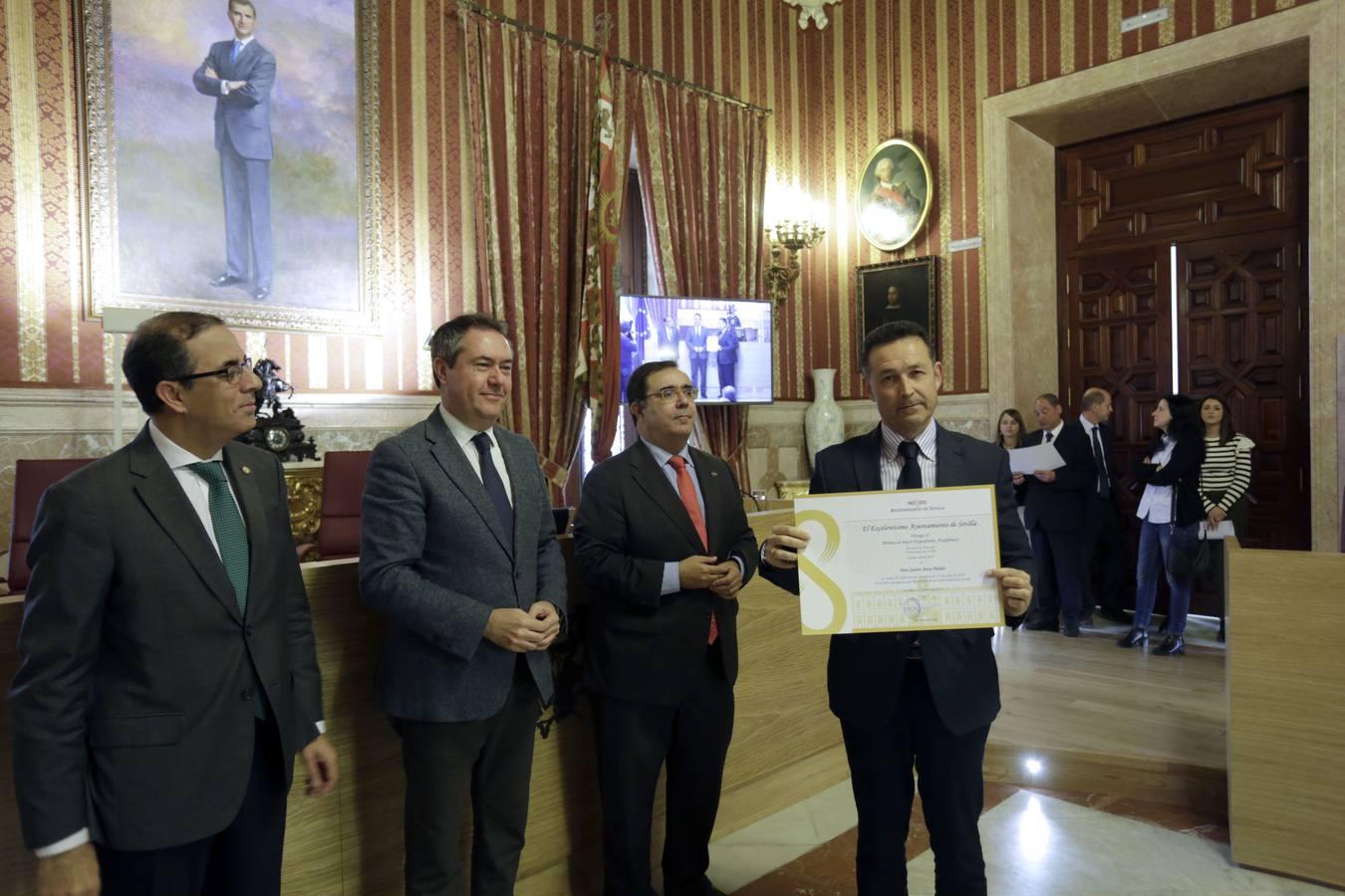 Homenaje a los universitarios con las mejores notas de Sevilla