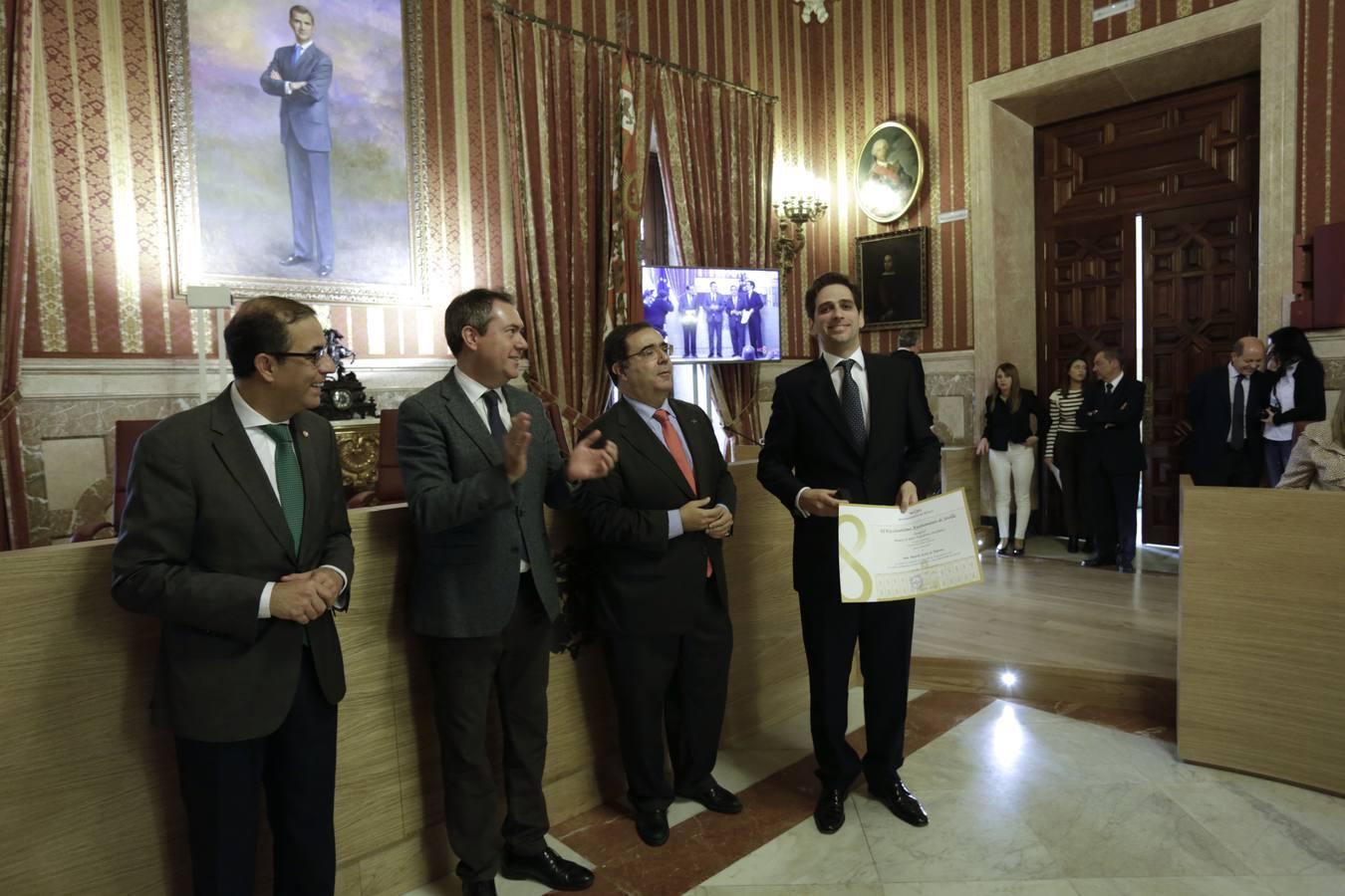 Homenaje a los universitarios con las mejores notas de Sevilla