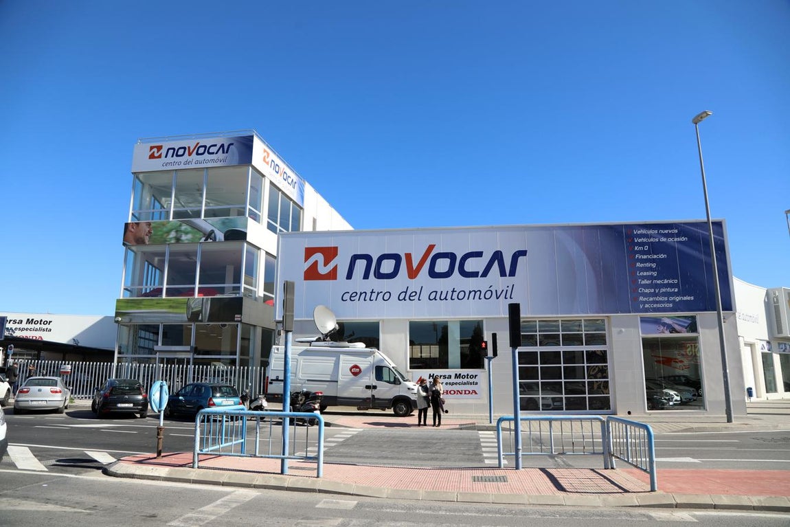 Concesionario propiedad del detenido. 