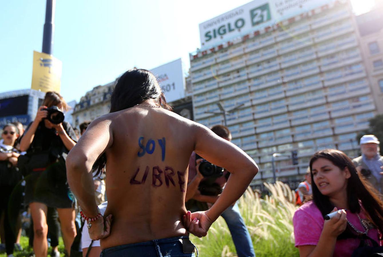 Argentina, a favor del «topless»