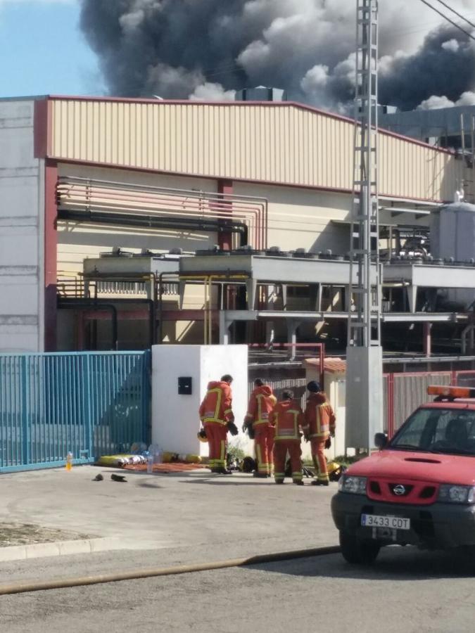 Incendio de una fábrica en Paterna. 