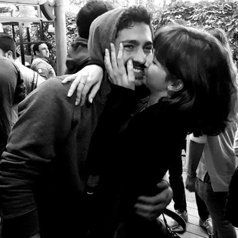 Úrsula Corberó y Chino Darín. Úrsula Corberó está en el momento más dulce de su vida. El actor Chino Darín, con el que comparte cartel en la nueva serie 'La Embajada', le ha robado el corazón. Los jóvenes han decidido no esconderse en las redes sociales y compartir con sus seguidores el momento tan dulce que están viviendo.