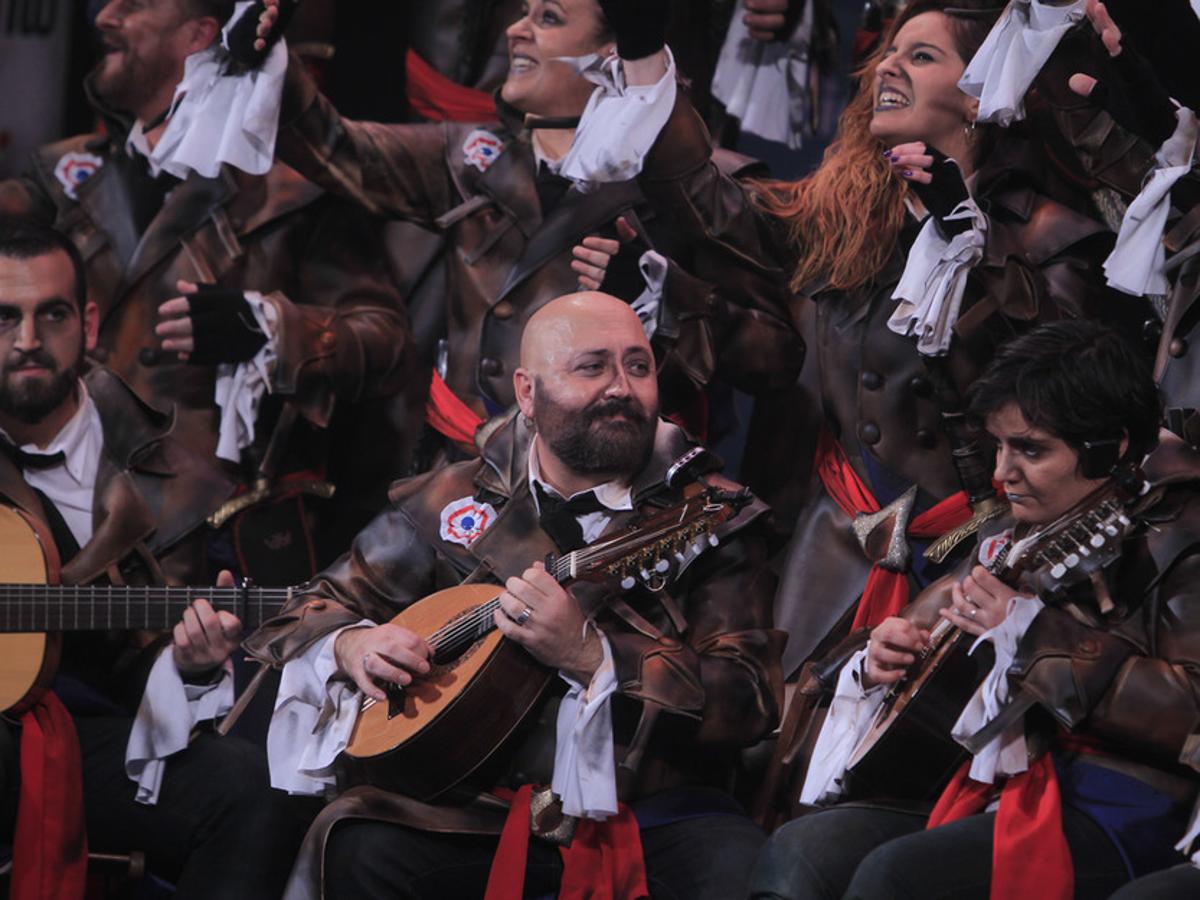 Fotos: Coro La hermandad guerrera en el COAC 2017