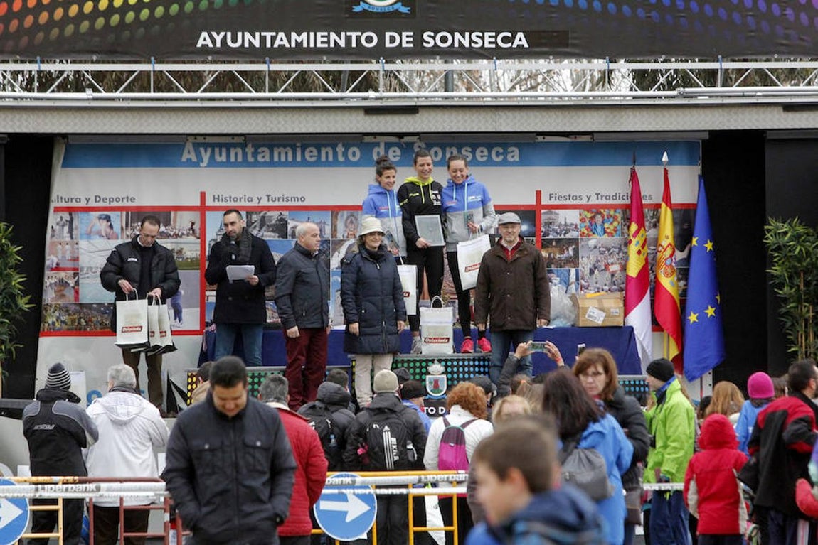 Unos 700 atletas participan en el Cross de Sonseca