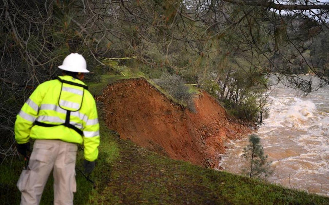En imágenes: la presa de más alta de EE.UU., en riesgo de desbordamiento