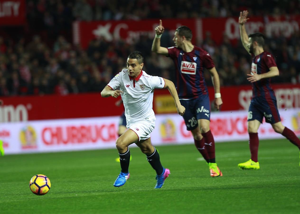 El Sevilla se anota tres puntos en casa ante el Eibar