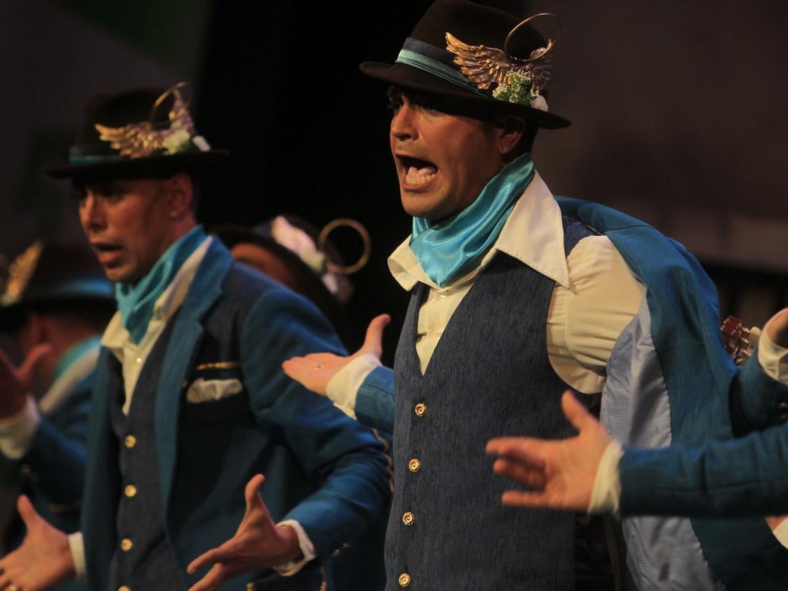 Fotos: Comparsa El ángel de Cádiz. COAC 2017